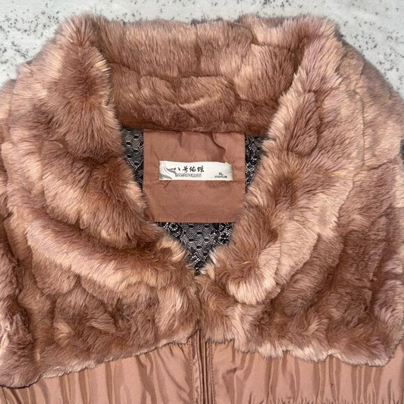 Elegant Long Jacket with Real Fox Fur Collar & Bow Detail - Picture 2 of 3